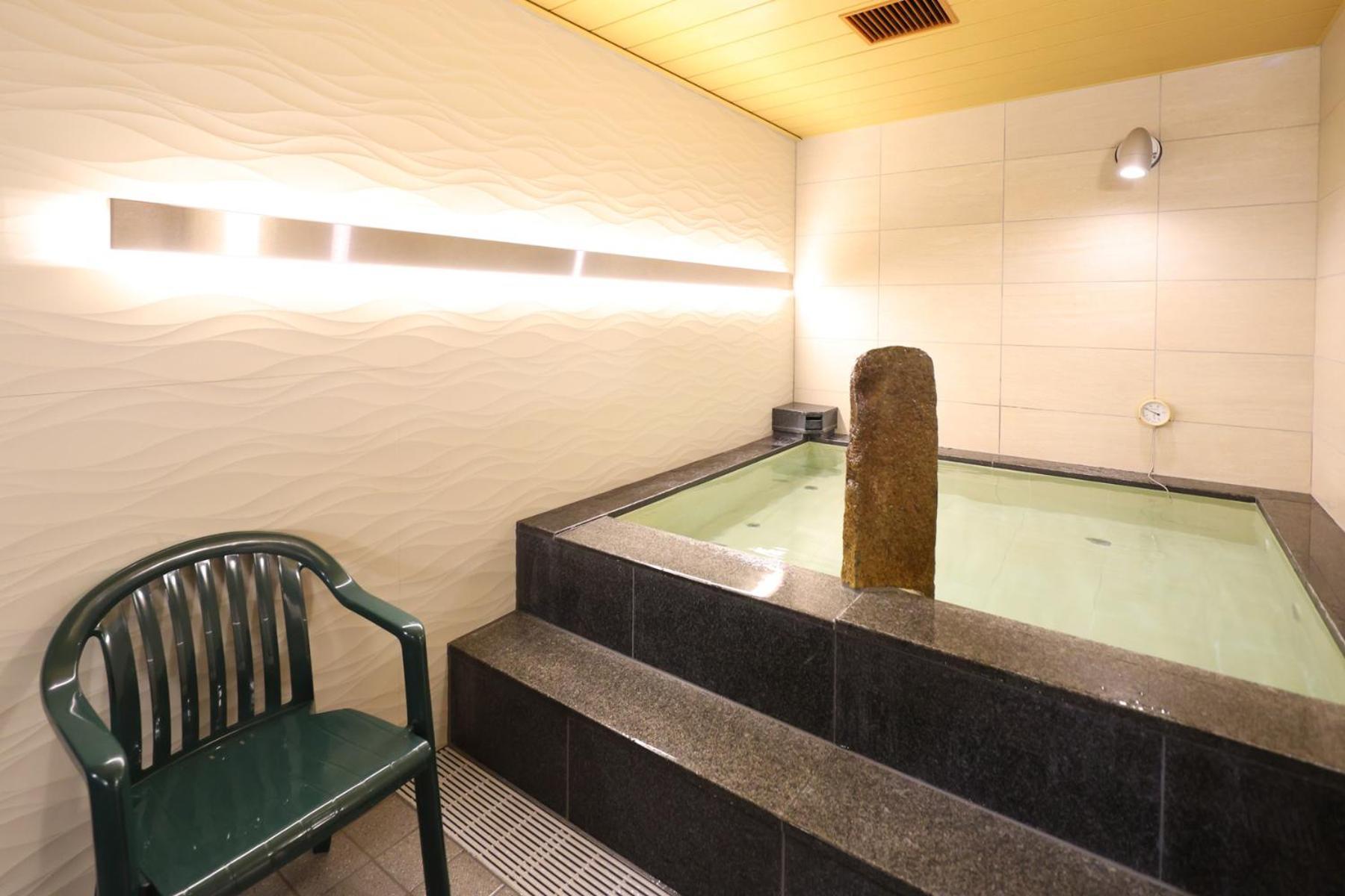 Global Cabin Yokohama Chukagai Экстерьер фото