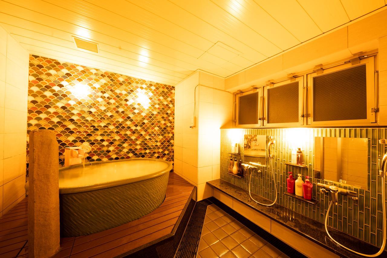 Отель Global Cabin Yokohama Chukagai Экстерьер фото